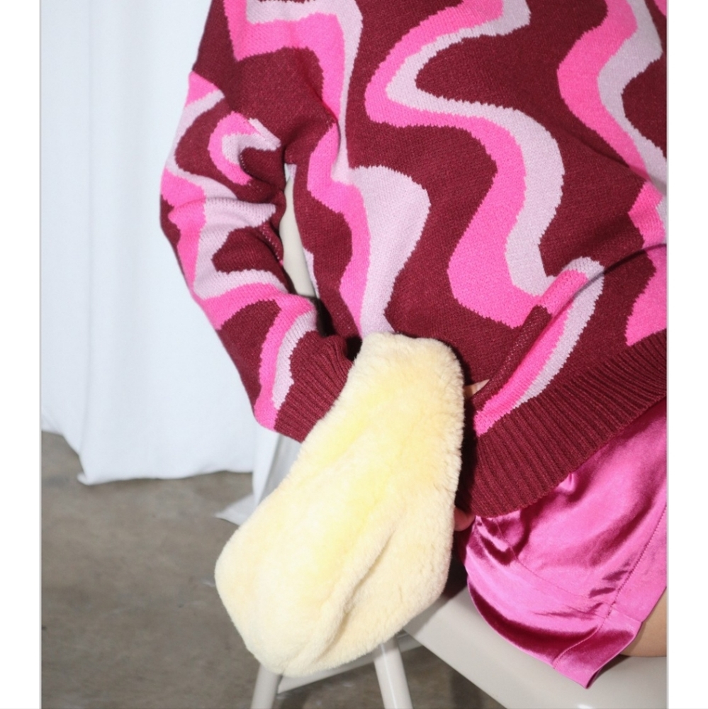 💕🫐Swirly pie// Pink swirly print pullover Sweater - Picture 5 of 5